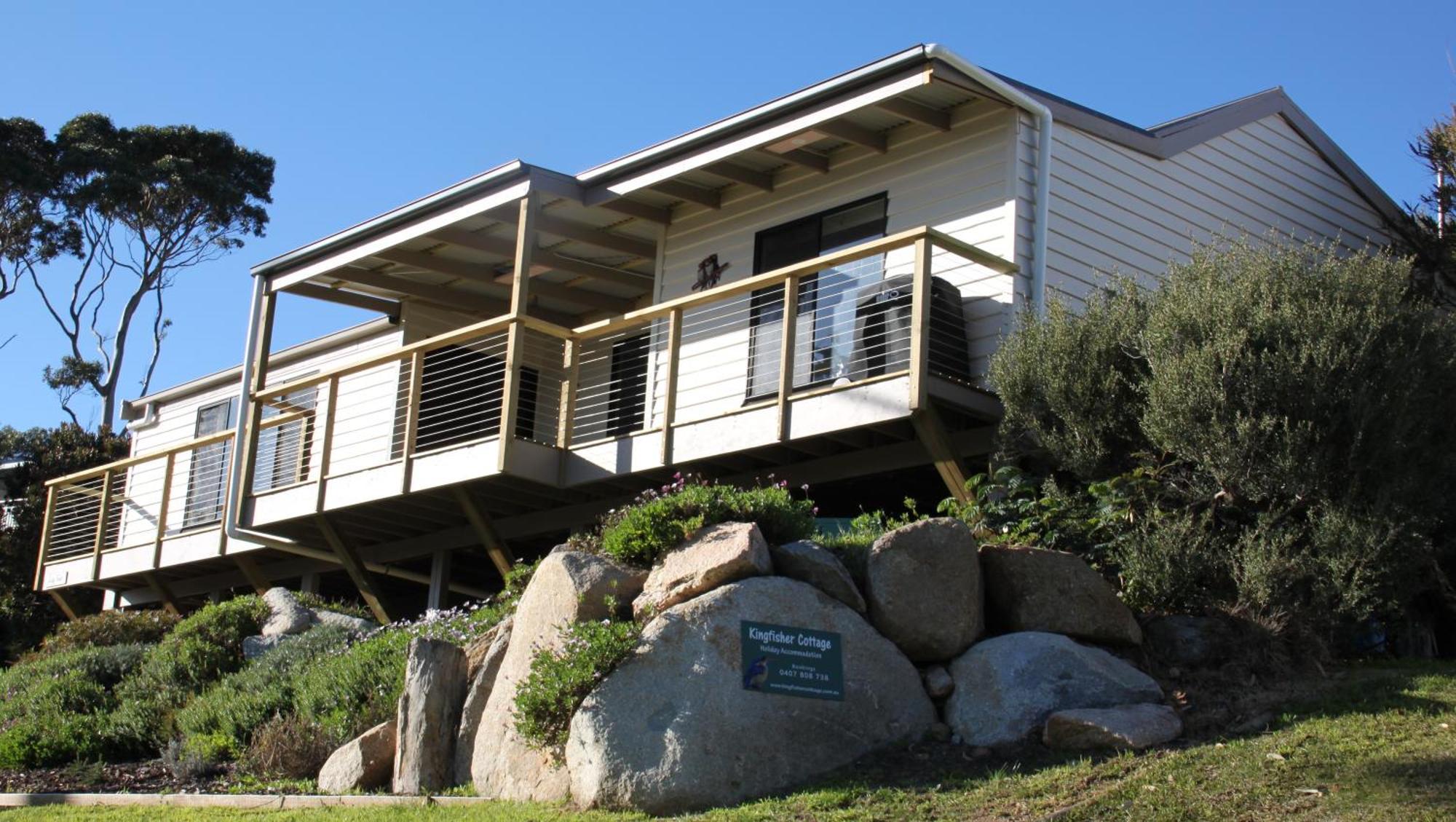 Kingfisher Cottage Beachfront At The Binalong Bay Eksteriør billede